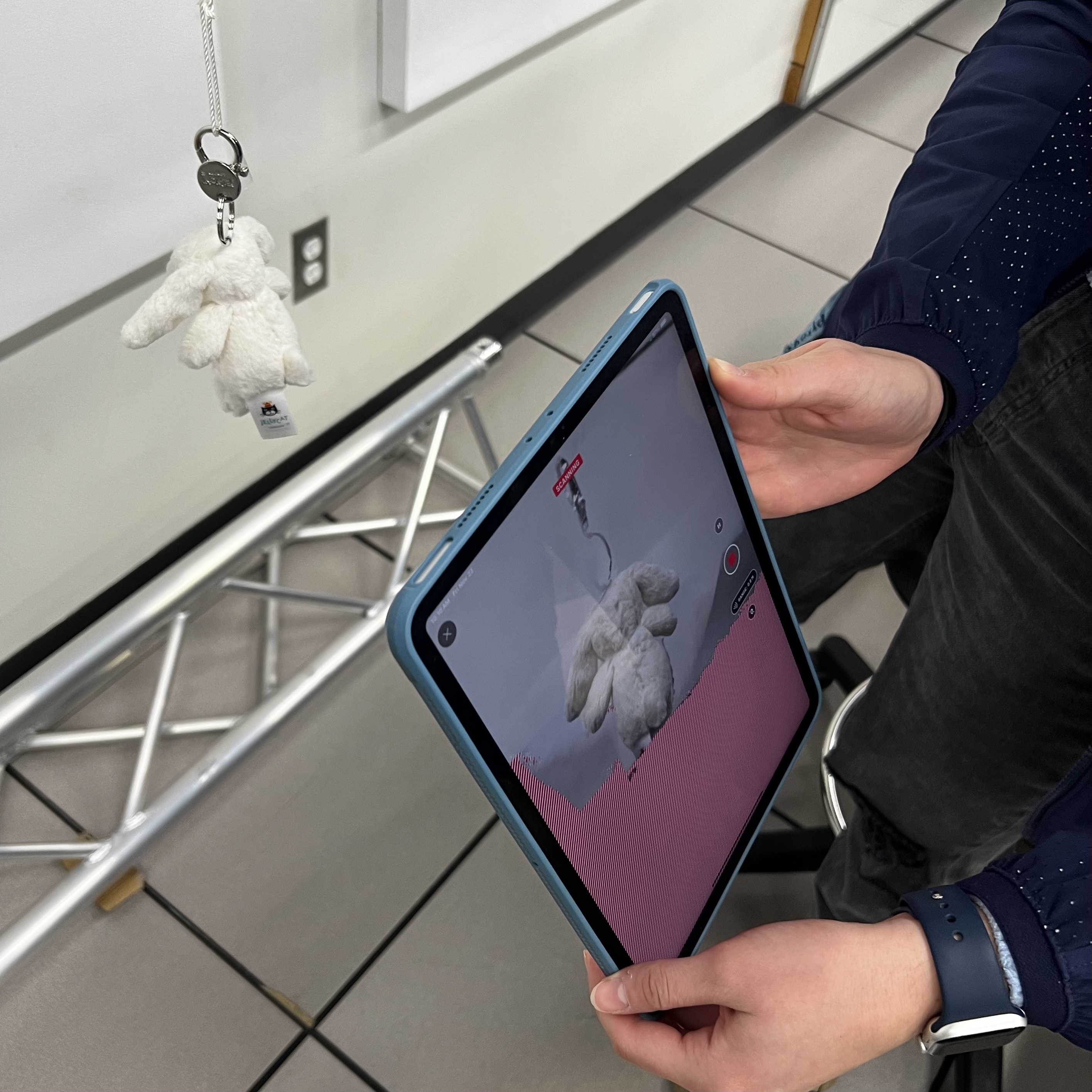 In-class object scanning