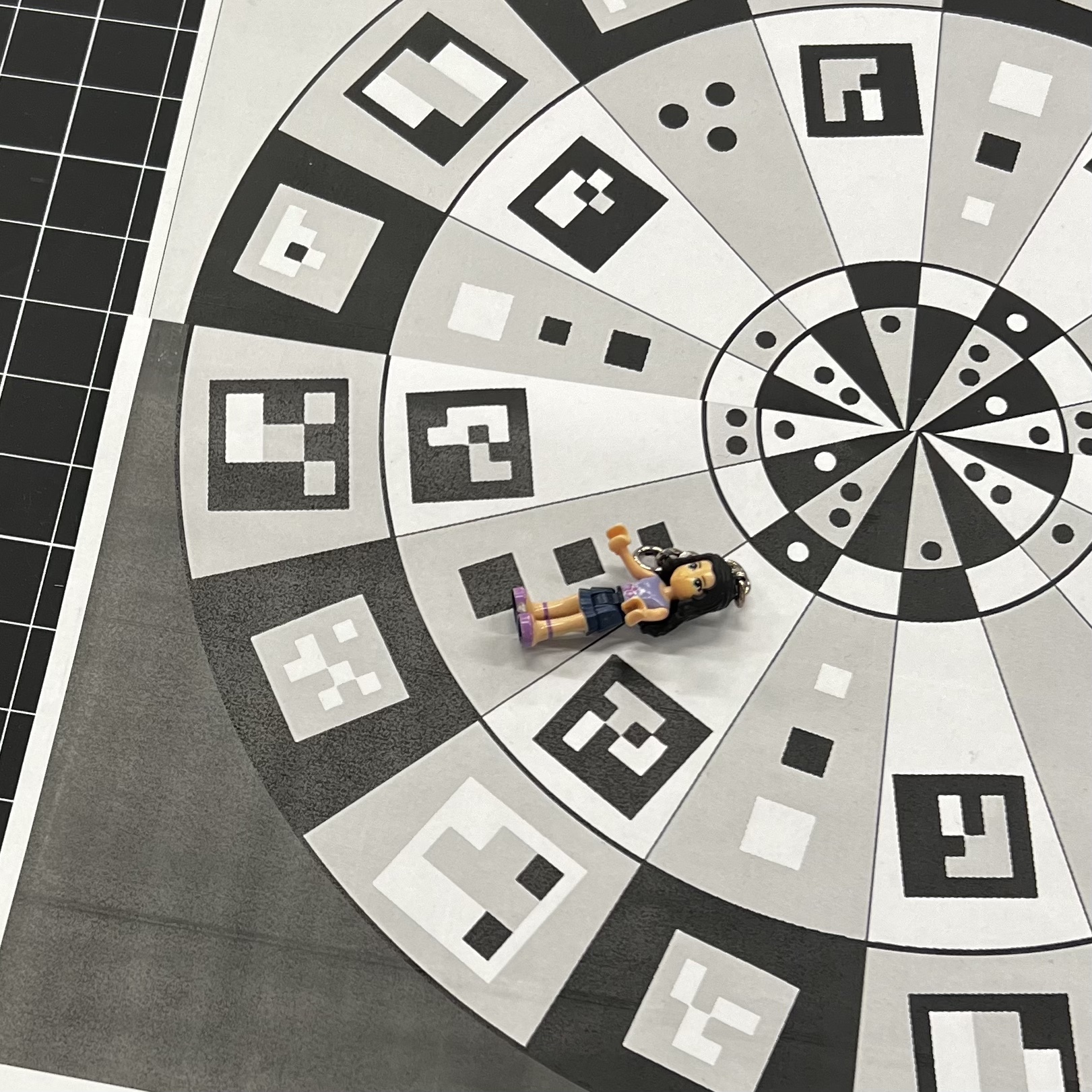 In-class object scanning with photogrammetry turntable